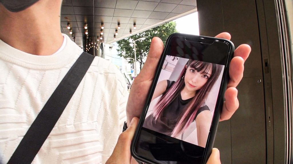 倉木しおりとナルシス小林