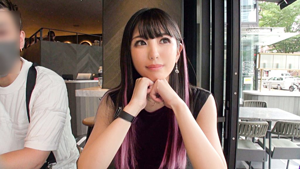 倉木しおりとナルシス小林